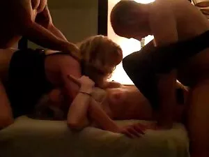Jest lesbijką. mamus ...