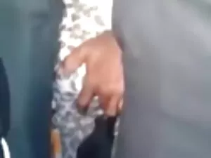 Masturbuje się z dar ...